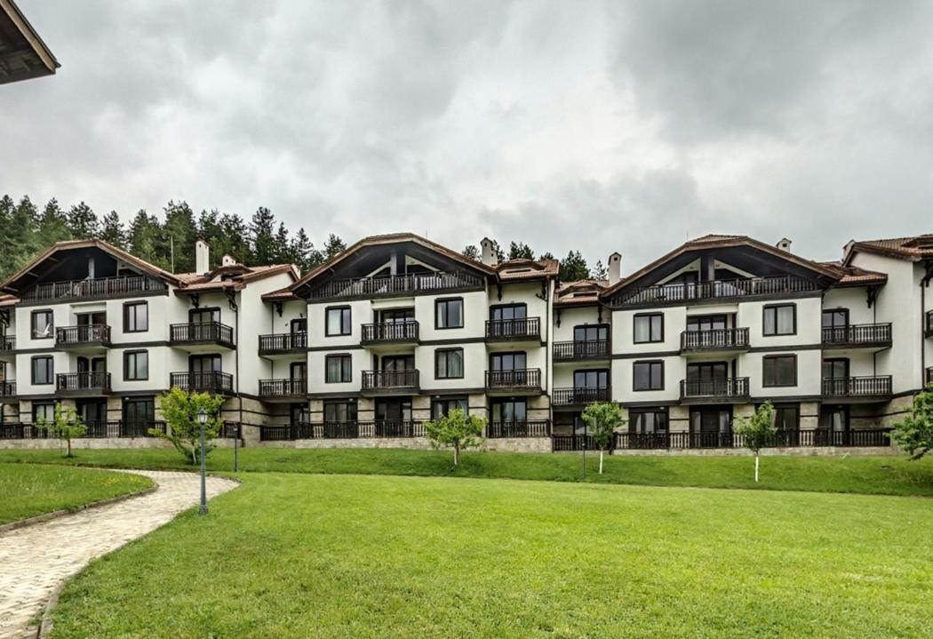 Three Mountains Penthouse Apartment 647 Razlog Exterior foto
